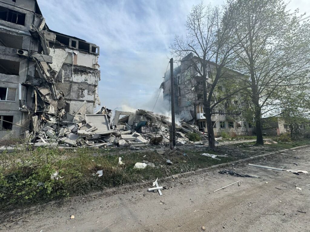 Двое убитых и по меньшей мере двое раненых: россияне обстреляли несколько населенных пунктов Донетчины