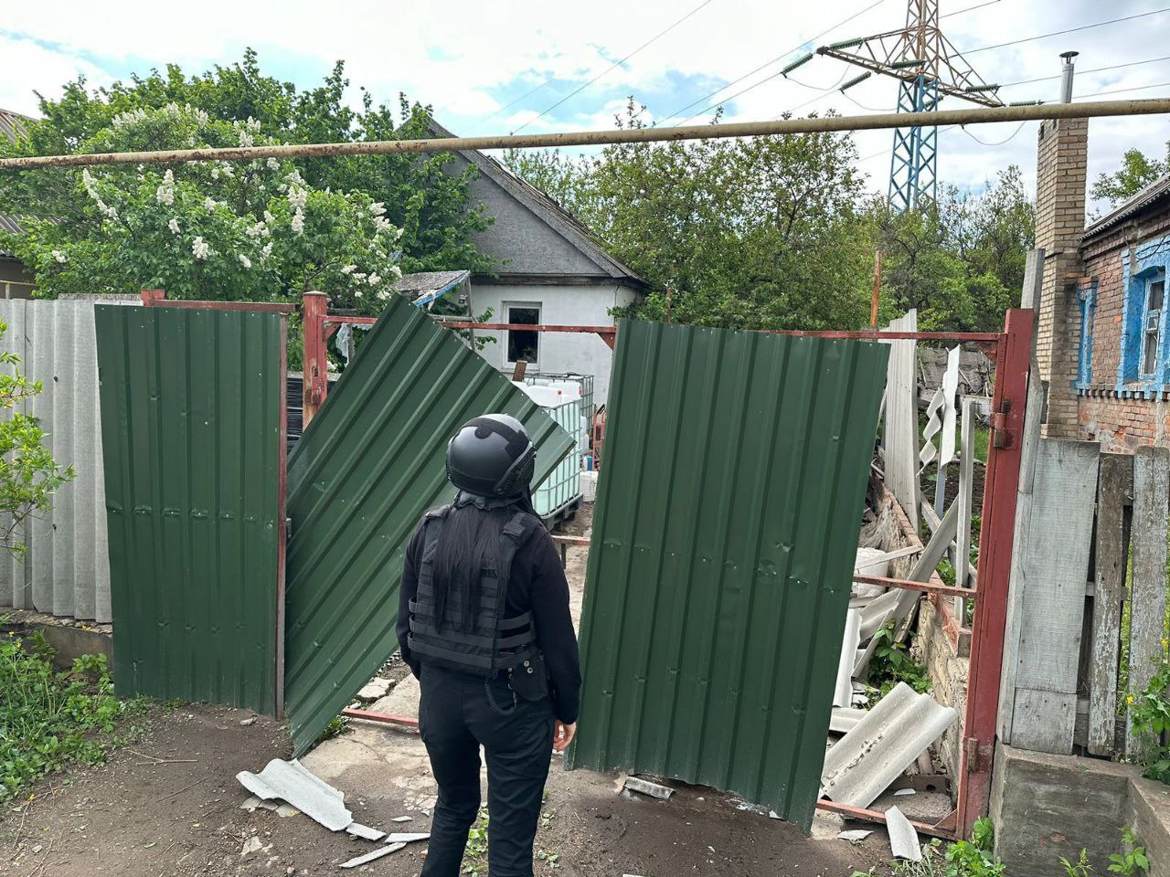 Захватчики обстреляли Константиновку, пятеро жителей Часового Яра получили ранения (ФОТО) 2