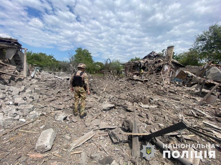 Загарбники били по семи населених пунктах Донеччини, є поранені: як минуло 19 травня в регіоні (ЗВЕДЕННЯ, ФОТО)