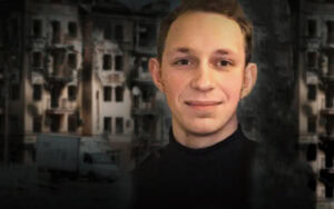 Пытался спасти отца и бабушку: вспомним минутой молчания 22-летнего Даниила Большакова из Мариуполя