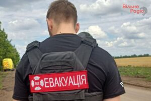 Еще более 100 человек эвакуировались из Торецка, волонтеров просят заезжать в город только на бронированных авто, — глава ВА