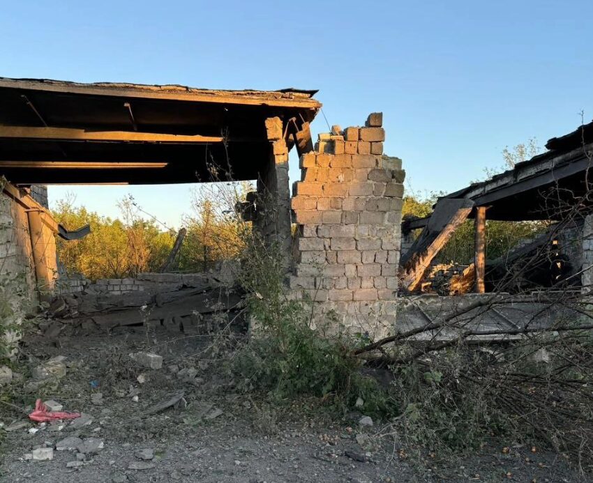Загарбники вдарили по Селидовому 500-кілограмовою авіабомбою: постраждала будівля ДСНС (ДЕТАЛІ)