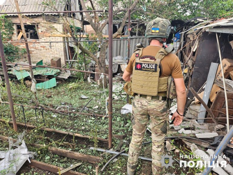 Окупанти своїми обстрілами вбили людину, поранивши ще сімох: як минуло 9 липня на Донеччині (ЗВЕДЕННЯ, ФОТО)