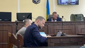 ВАКС в третий раз не избрал меру пресечения бывшему главе ДонОВА Павлу Кириленко. Заседание снова перенесли