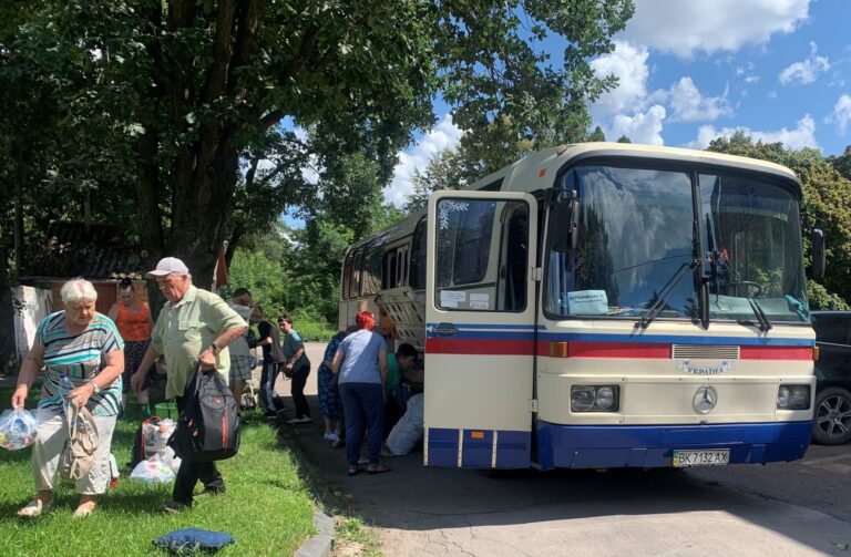 Після російського удару по супермаркету в Костянтинівці темпи евакуації з міста дещо виросли, — очільник ВА