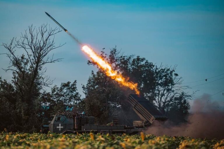 Росіяни намагалися просунутися в бік Торецька, але ЗСУ відбили масовану атаку, — Генштаб