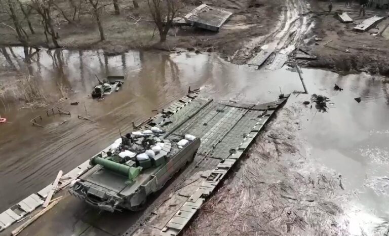 Росіяни на Лиманському напрямку просочуються малими групами та прагнуть відновити переправи через річки, — 66 ОМБр