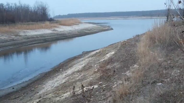 У Старокримському водосховищі тимчасово окупованого Маріуполя критично знизився рівень води, — міськрада