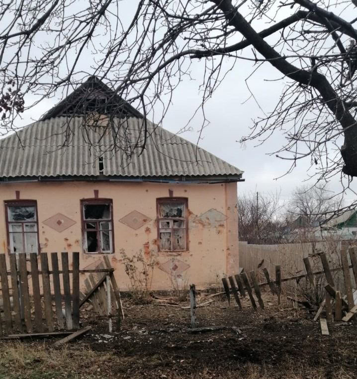 Будинок, пошкоджений внаслідок обстрілу Донецької області, 27 грудня 2024 року