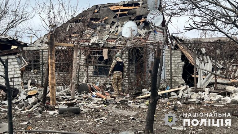 В Родинском погибли двое гражданских, в Покровске — получил ранения водитель Укрпочты: как прошло 27 января в регионе (СВОДКА)