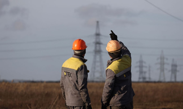 Російські війська вчергове обстріляли енергетиків у Донецькій області: чи є постраждалі