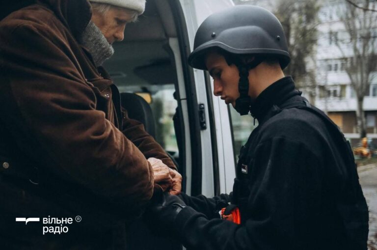 Деякі цивільні відмовляються виїздити з Донеччини на тлі новини про “перемир’я”, — “Проліска”