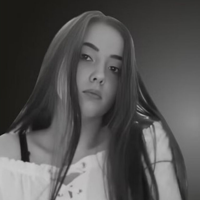 Загинула від авіаудару, коли шукала дитячу суміш для немовляти: згадаймо студентку з Маріуполя Ольгу Альохіну