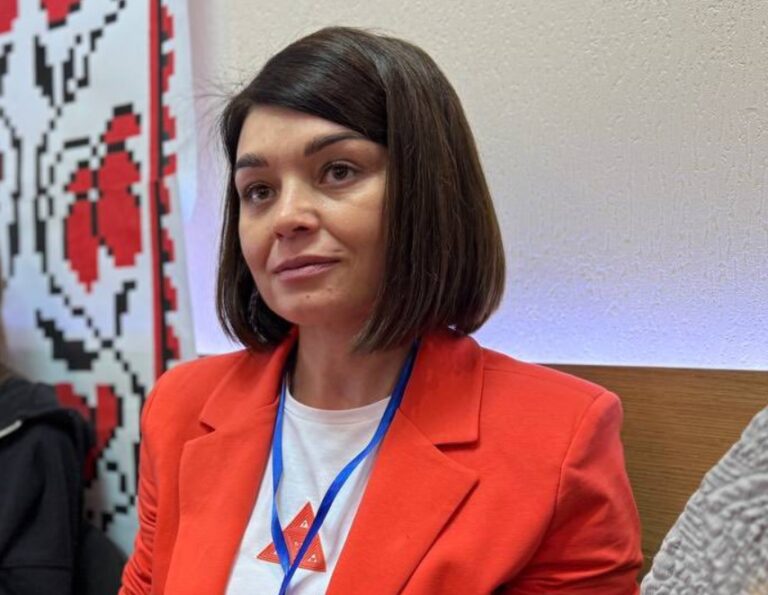 Более полумиллиона гривен за девять месяцев: какие выплаты входили в зарплату начальницы Старомлиновской ВА в 2025 году