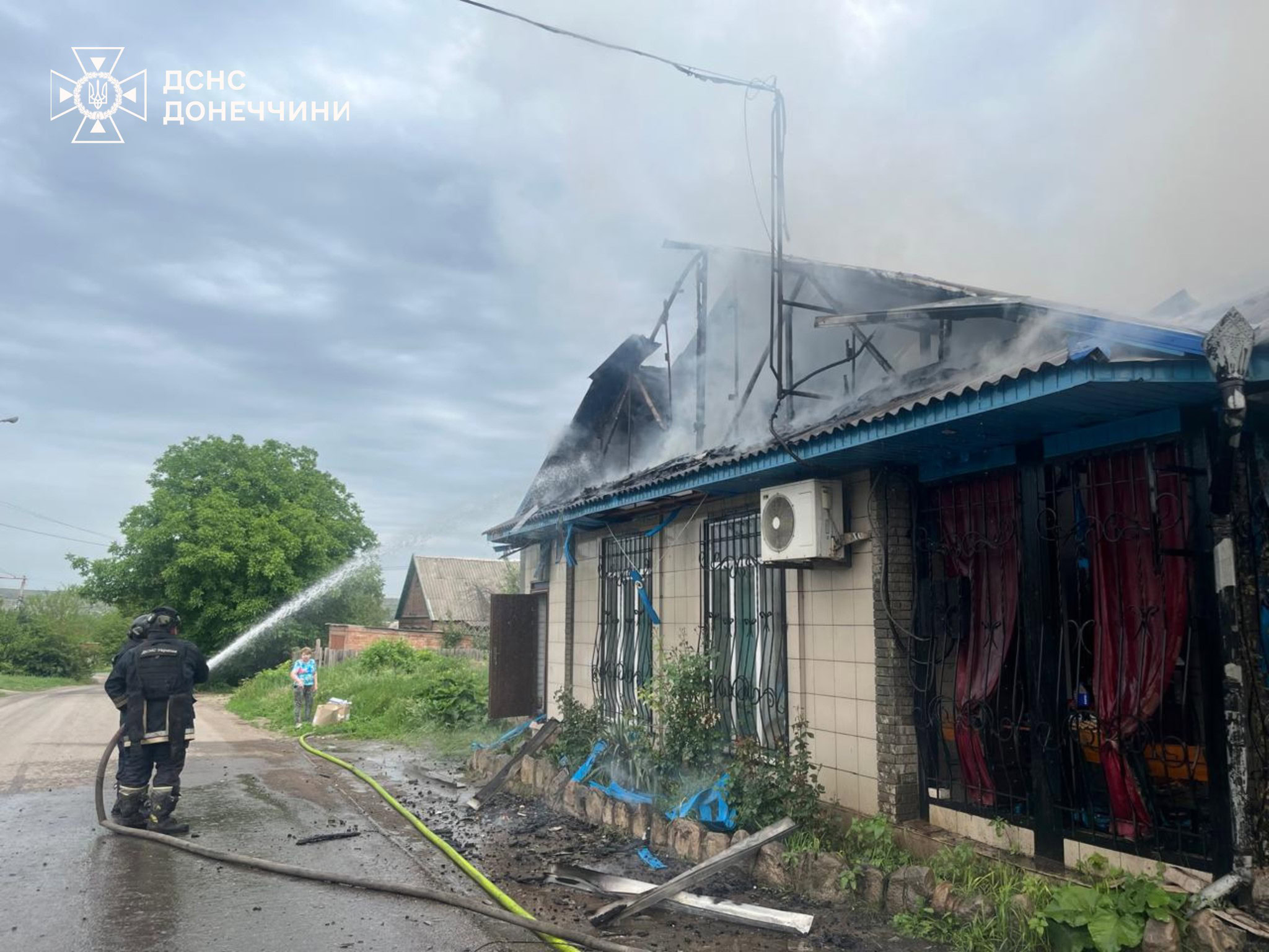 Наслідки пожежі у магазині в Костянтинівці, 30 травня 2025 року