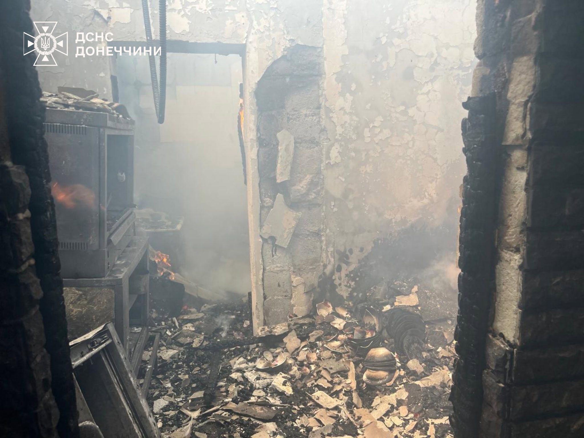 Наслідки пожежі у магазині в Костянтинівці, 30 травня 2025 року