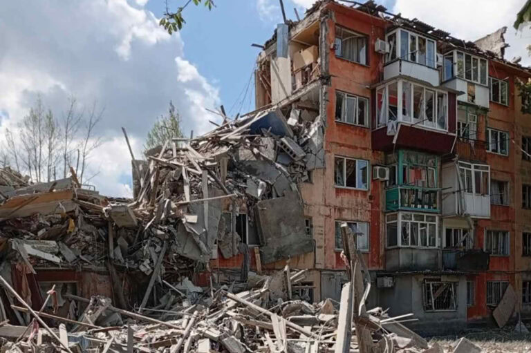 Перегляньте новину: Одна людина загинула, ще шестеро — поранені: 15 травня росіяни обстріляли 20 населених пунктів Донеччини (ЗВЕДЕННЯ) Одна людина загинула, ще шестеро — поранені: 15 травня росіяни обстріляли 20 населених пунктів Донеччини (ЗВЕДЕННЯ)