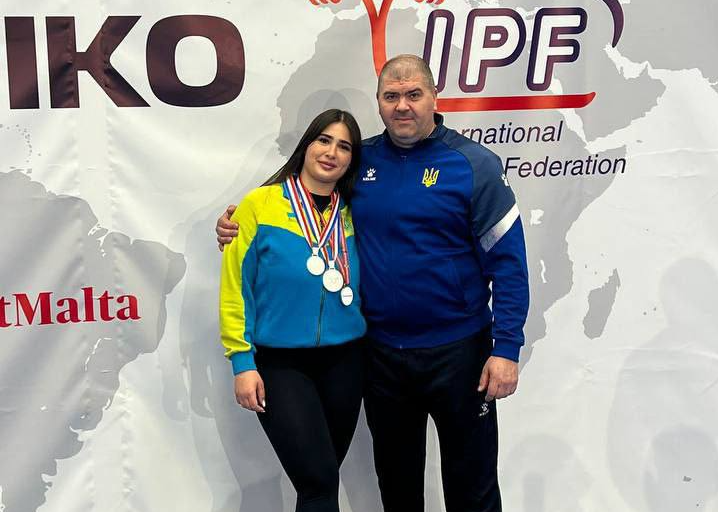 Аліна Нікогосян
