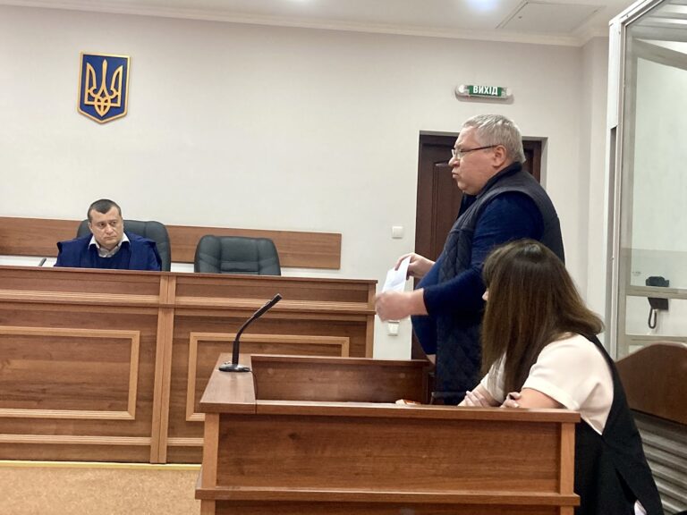 Перегляньте новину: Бахмутському ексдепутату Лук’янову, який нібито виправдовував російську агресію, не обрали запобіжний захід. Справу скерували до апеляції Бахмутському ексдепутату Лук’янову, який нібито виправдовував російську агресію, не обрали запобіжний захід. Справу скерували до апеляції
