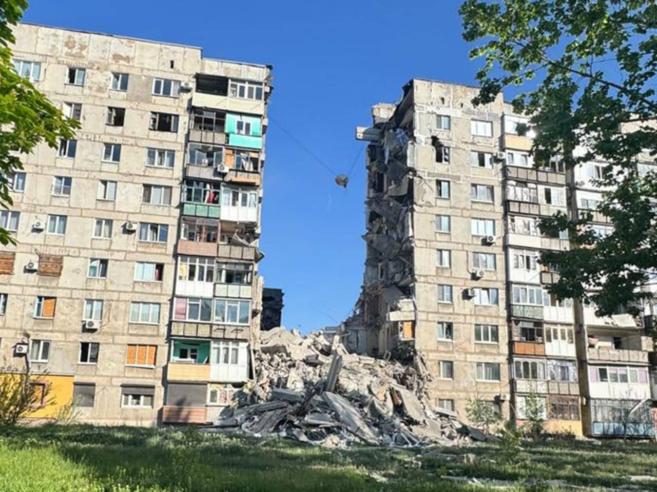 Обстріл Мирнограда 1 травня 2025 року, загинула жінка