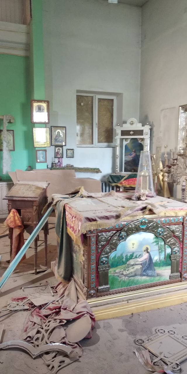 Храм у Добропіллі, присвячений Преподобному Амвросію Оптинському, потрапив під обстріл 6 травня
