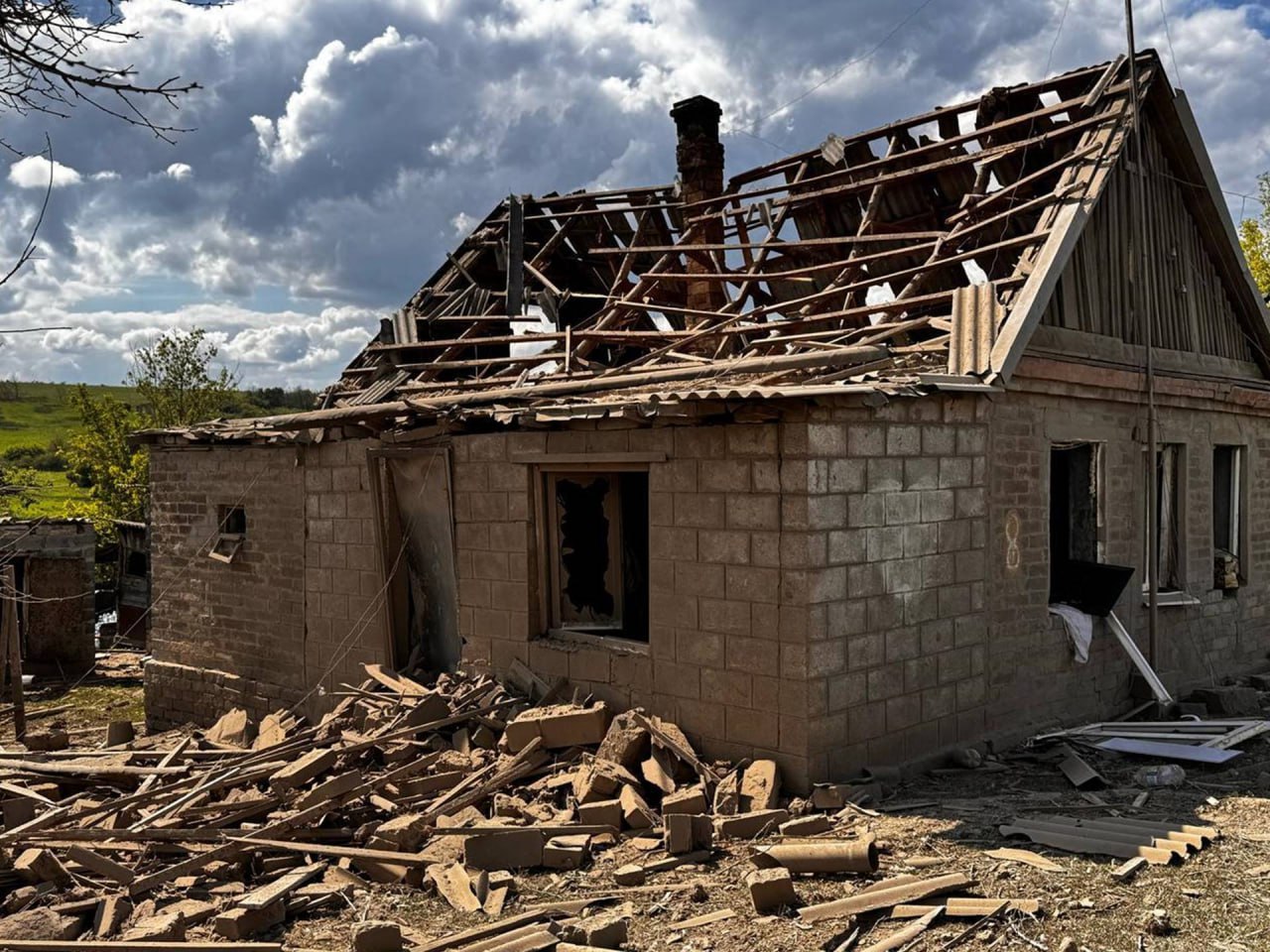 Наслідки російських обстрілів Донеччини за 13 травня 2025 року