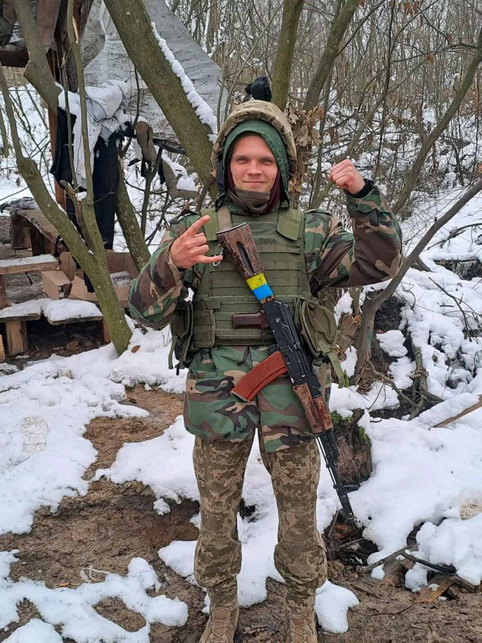 Зображення до посту: Жил дочерью и игрой на барабанах: вспомним Антона Рабела из Ужгорода, который погиб недалеко от Бахмута