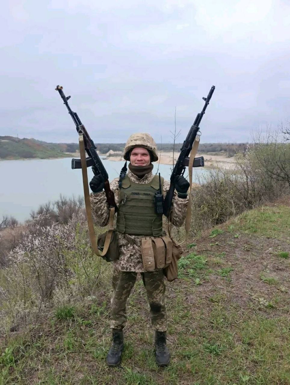 Зображення до посту: Жил дочерью и игрой на барабанах: вспомним Антона Рабела из Ужгорода, который погиб недалеко от Бахмута