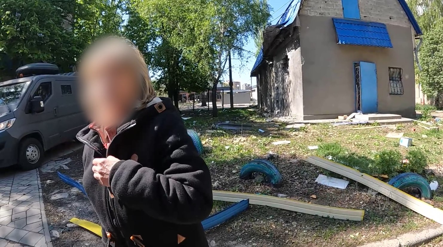 "Білі янголи" евакуювали з фронтового Покровська ще чотирьох людей: яка ситуація у місті