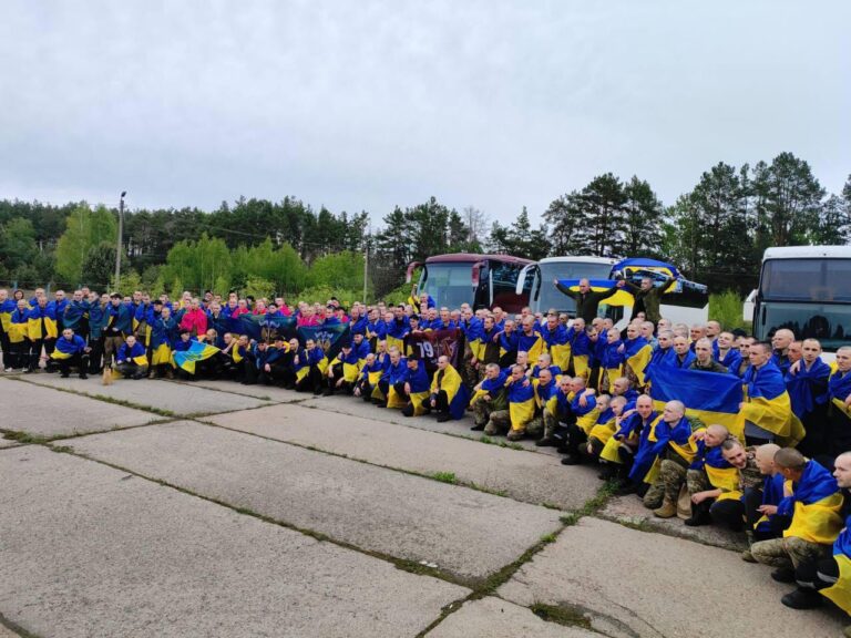 Украина вернула из российского плена еще 205 защитников (детали)