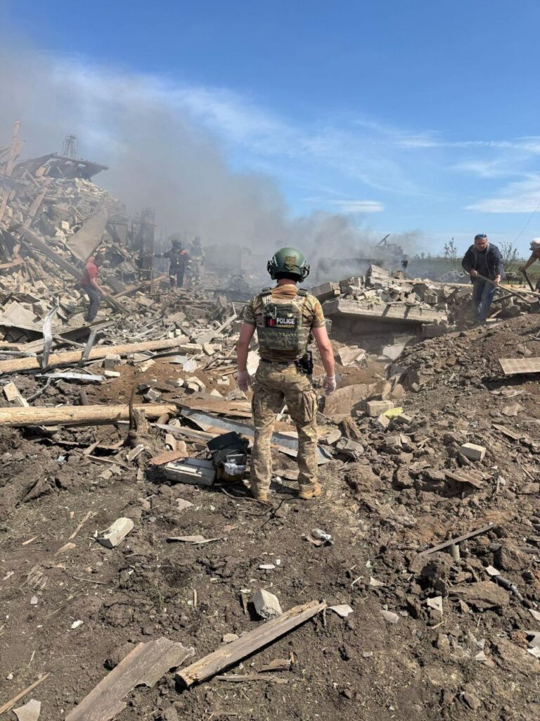 Одна загибла та вісім поранених: росіяни атакували Іллінівку та Мирноград