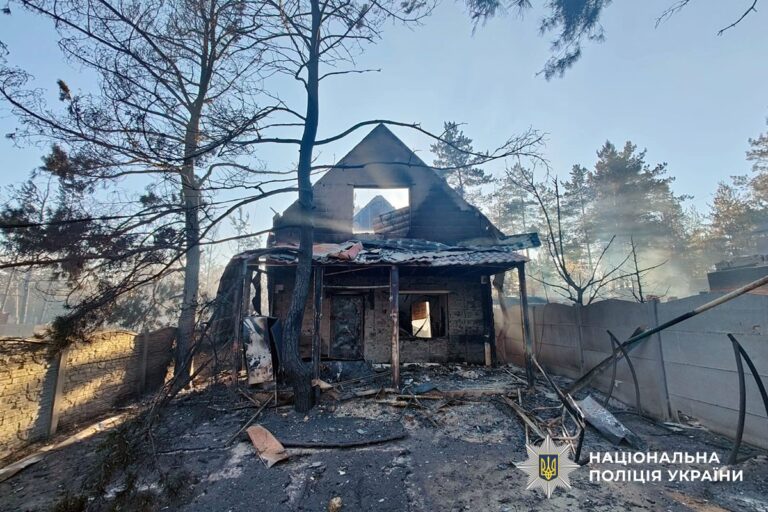 Четверо цивільних загинули, ще восьмеро поранені: якими були наслідки обстрілів на Донеччині за 2 травня (ЗВЕДЕННЯ)