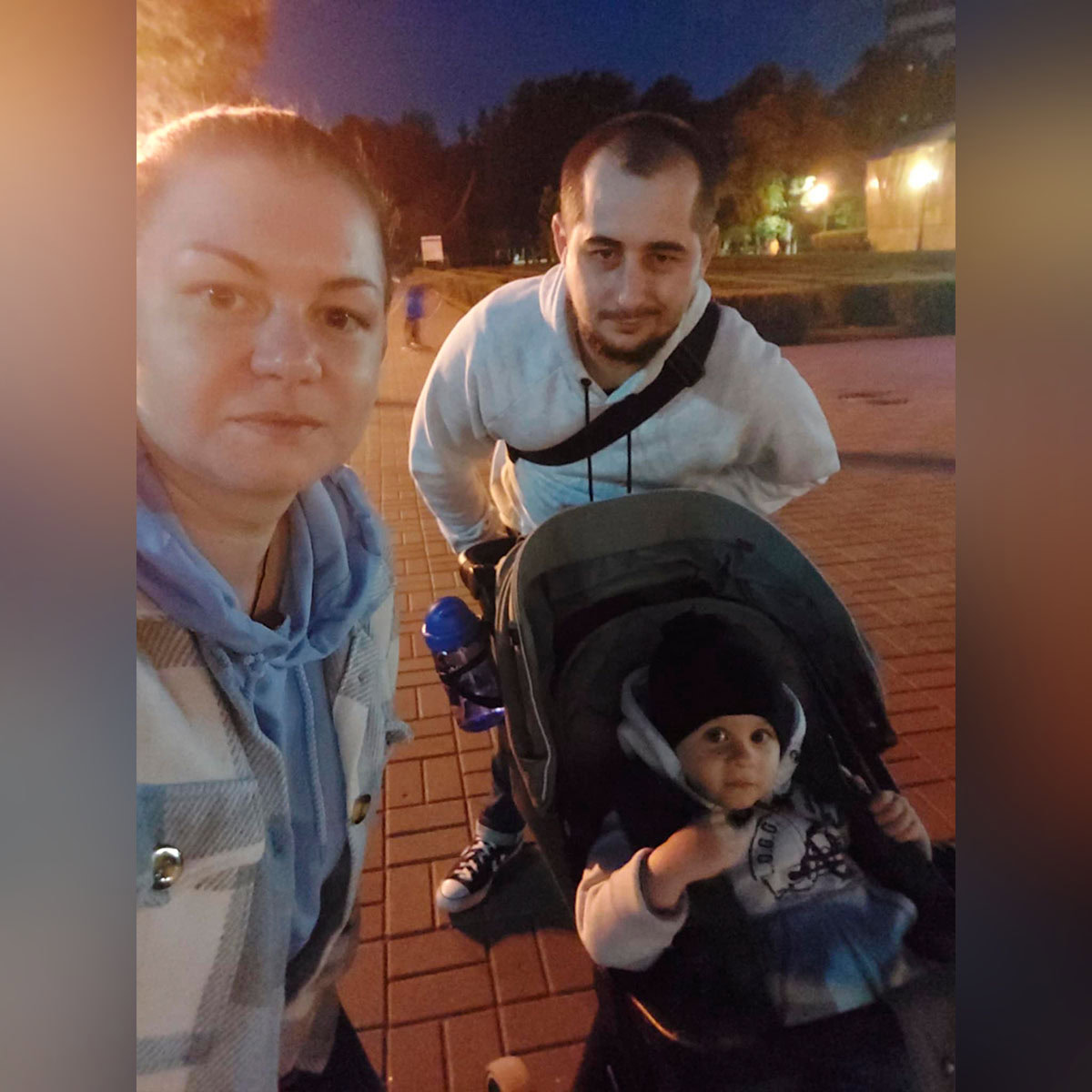 Іван Лучко із Соледара разом із сестрою та племінником