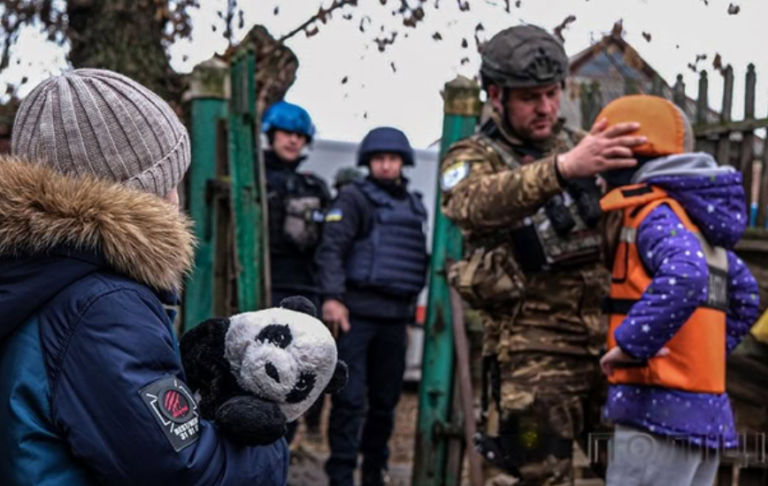 У двох селах Шахівської громади запровадили примусову евакуацію дітей, — голова ДонОВА