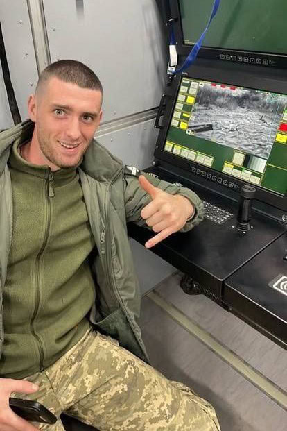 Военный Дмитрий Жмур