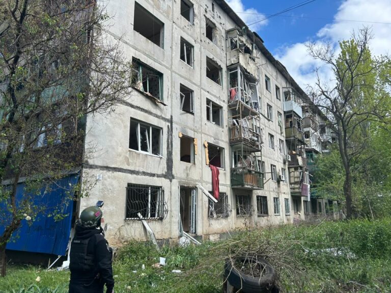 Російські війська вдарили по Костянтинівці: одна людина дістала поранення, пошкоджені будинки та комунікації