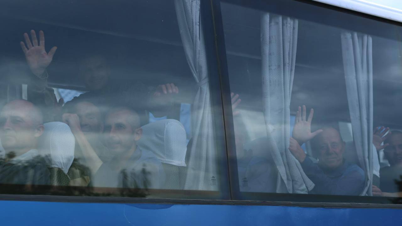 Зображення до посту: Другий день великого обміну полоненими: додому повернулися ще 307 українців