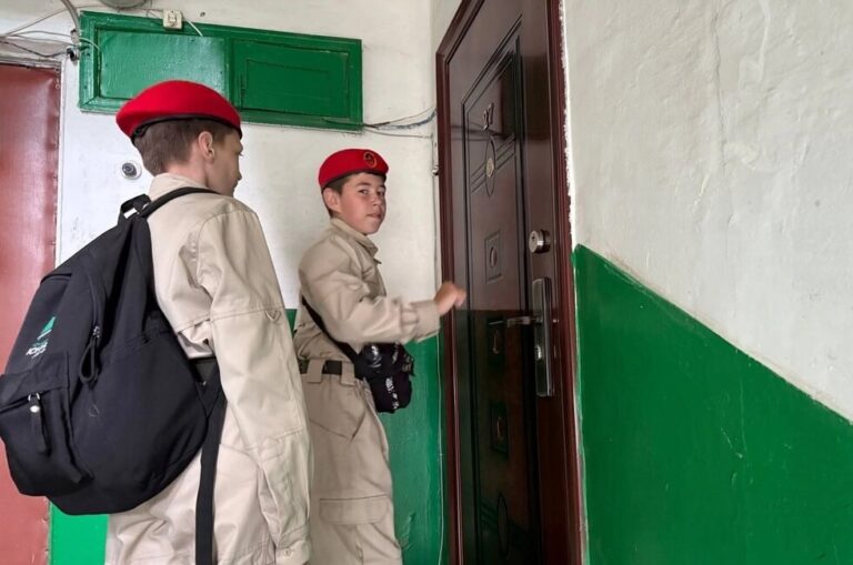 Росіяни залучають дітей до пропагандистської діяльності на Донеччині: що відомо