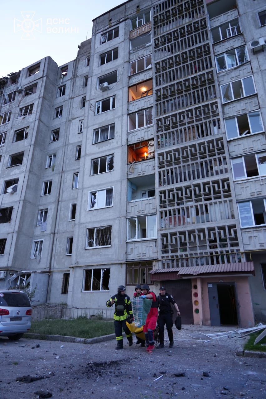 Наслідки влучань по Луцьку 6 червня