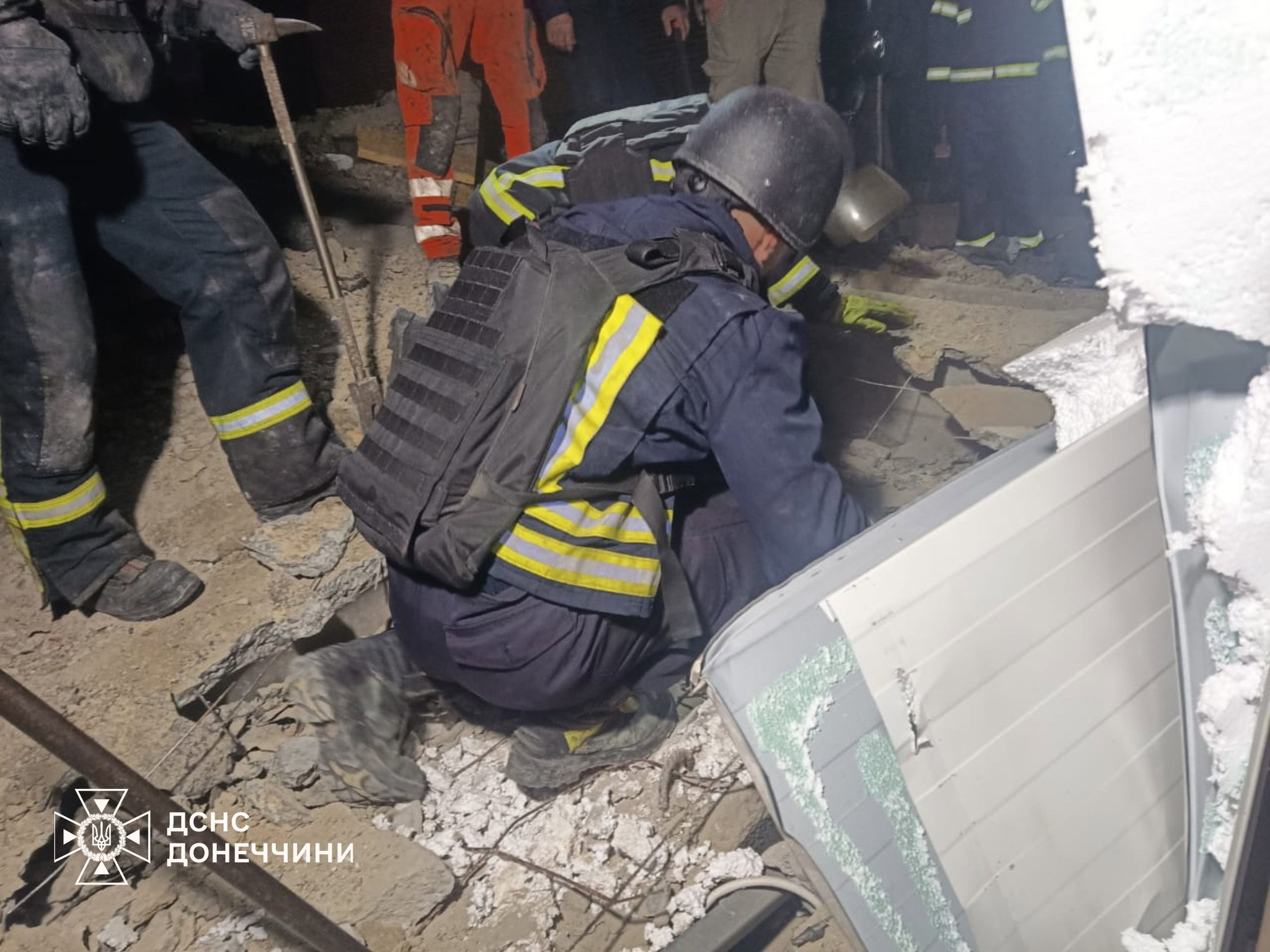 У Сергіївці з-під завалів будівлі дістали тіло людини: що відомо