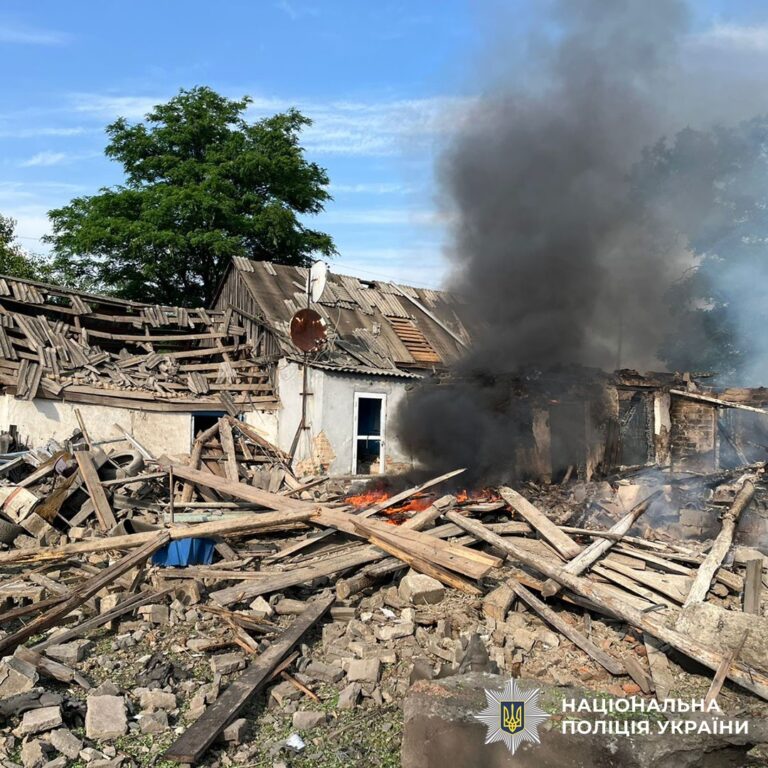 За 17 июня в Донецкой области погиб один мирный житель, трое ранены. Удары продолжились после полуночи, есть раненые (СВОДКА)