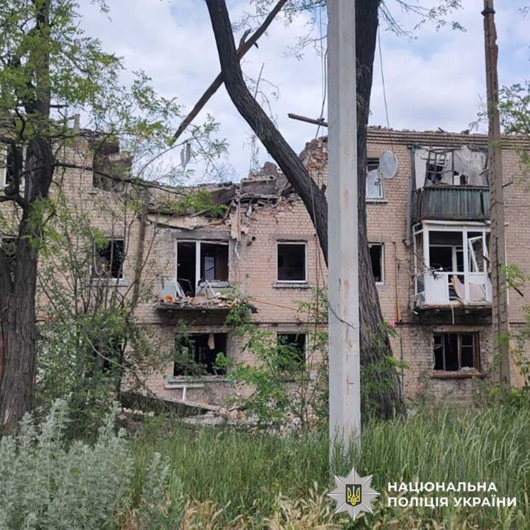 Перегляньте новину: Обошлось без погибших гражданских, но ранены шестеро: как прошло 5 июня в Донецкой области (СВОДКА) Обошлось без погибших гражданских, но ранены шестеро: как прошло 5 июня в Донецкой области (СВОДКА)