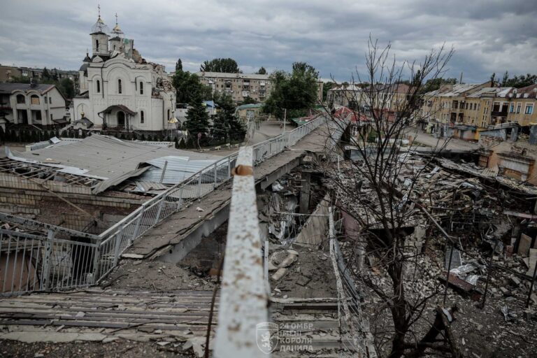 Перегляньте новину: Утром 27 июня россияне обстреляли Константиновку — в своем доме погиб местный житель Утром 27 июня россияне обстреляли Константиновку — в своем доме погиб местный житель