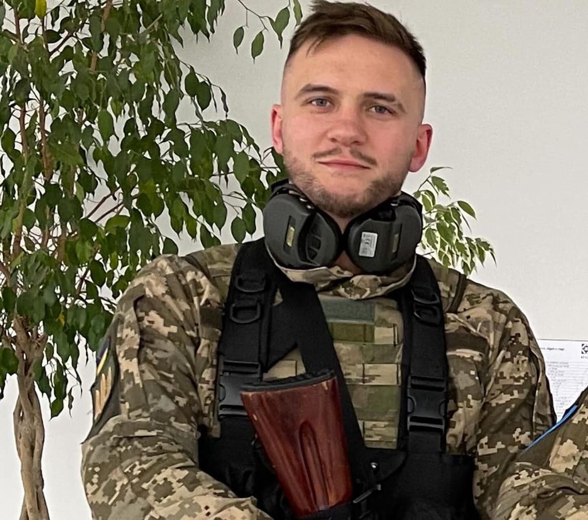 Зображення до посту: Загинув, рятуючи пораненого побратима та забираючи тіло загиблого: згадаймо “азовця” Івана Фесенюка