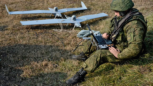 Близько 10 тисяч FPV-дронів використали росіяни на трьох відтинках фронту Донеччини за травень 2025-го: де саме