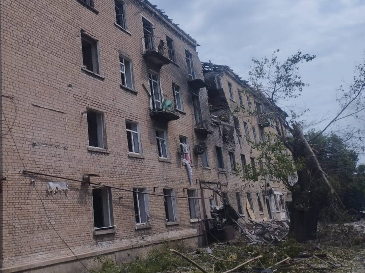 Обстріл Родинського 4 травня
