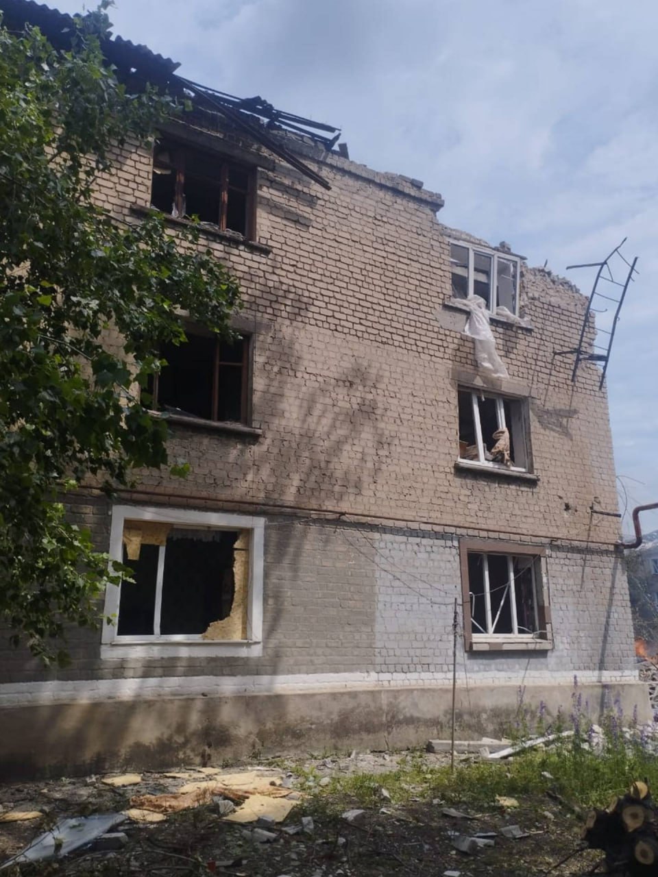 Обстріл Родинського 4 травня