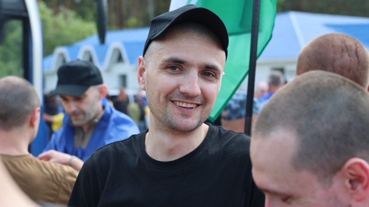 Зображення до посту: З російського полону повернули чергову групу хворих, поранених та молодих військових