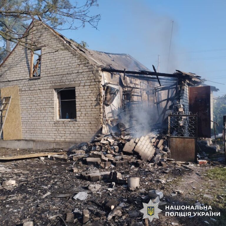 Перегляньте новину: Через російські атаки у регіоні 4 загиблих, 9 поранених людей: доба 7 червня у Донецькій області (ЗВЕДЕННЯ) Через російські атаки у регіоні 4 загиблих, 9 поранених людей: доба 7 червня у Донецькій області (ЗВЕДЕННЯ)
