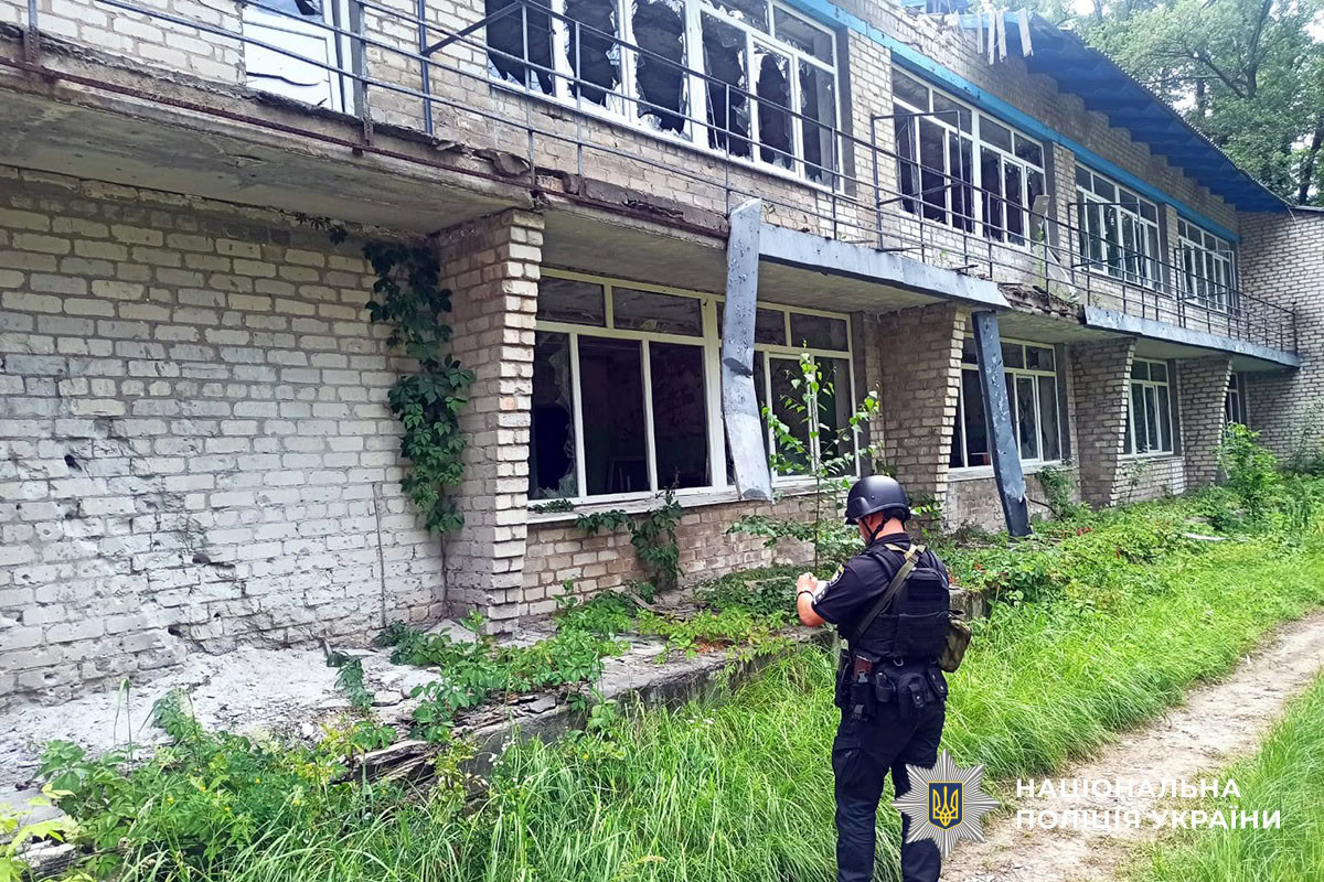 Зображення до посту: Один мирный житель погиб, еще десять получили ранения: последствия российских ударов в Донецкой области 28 июня (СВОДКА)